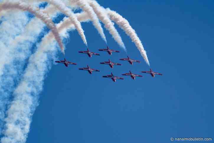 Snowbirds touch down at North Saanich museum ahead of Victoria flying show