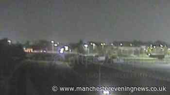M60 closure LIVE as crash leaves motorway shut to traffic near Oldham - latest updates