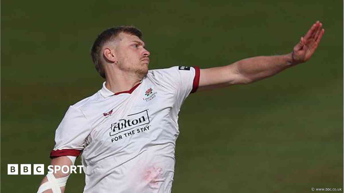 New Lancashire contract for fast bowler Stanley