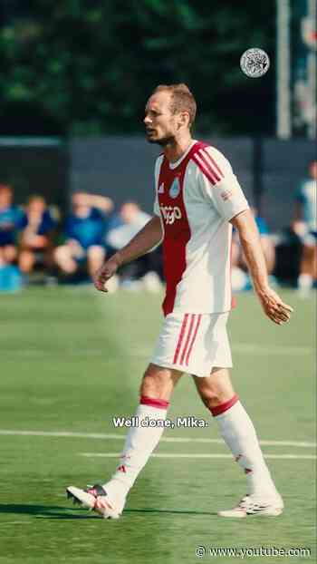 Daley Blind back in action for Ajax! ❤️