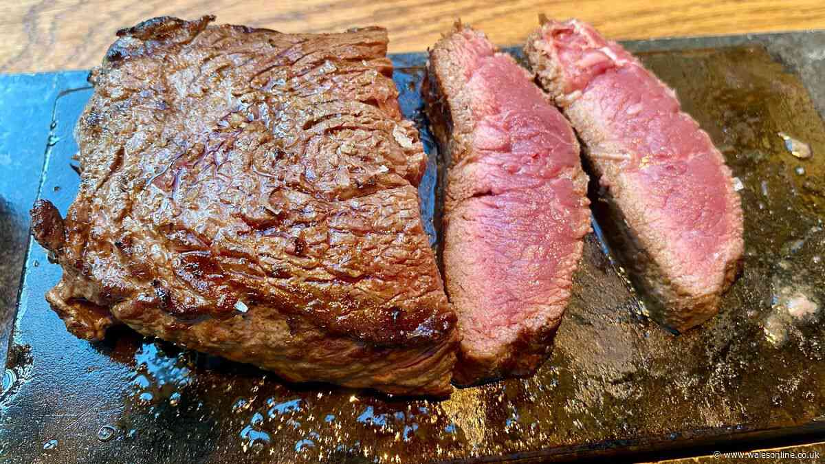 Cook the perfect steak without a meat thermometer using chef's hand method