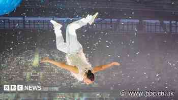 Trampolinist 'held back tears' on Take That tour