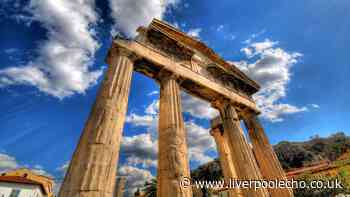 The £800 mistake that could leave tourists walking barefoot in Greece