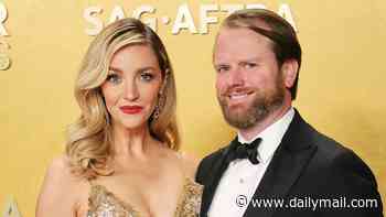 The Bear star Abby Elliott files for divorce from husband Bill Kennedy after 10 years of marriage