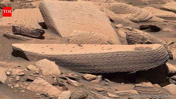 Nasa's Curiosity rover discovers evidence of an ancient sandstorm preserved in Mars rocks for billions of years