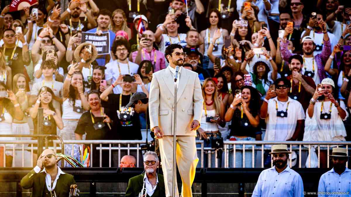 “Non possiamo cambiare il passato. Godetevi il presente. Stasera siamo tutti portoricani”: dal lavoro al supermercato a icona pop amata in tutto il mondo, Bad Bunny conquista Milano