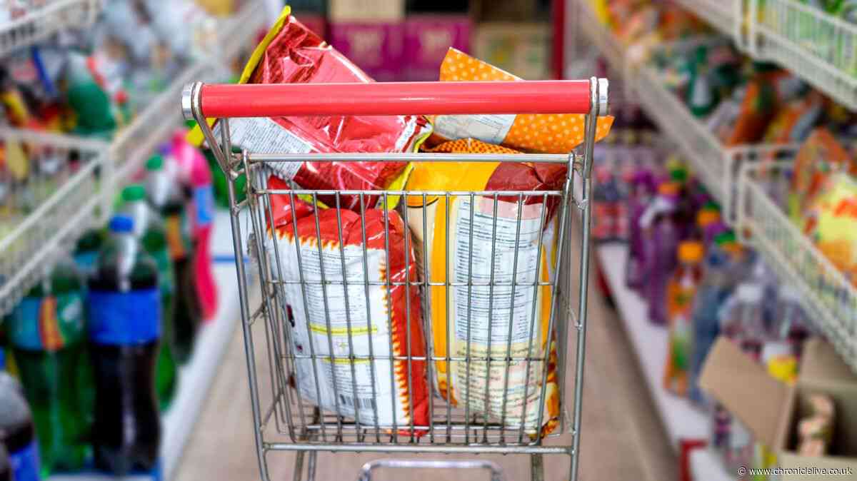 'Do not eat' warning as popular snack pulled from shops over packing error