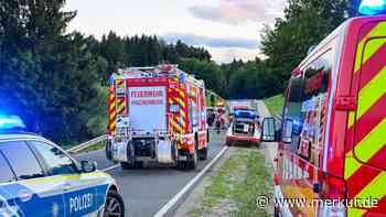 Tödlicher Unfall in Oberbayern: Auto übersieht Motorradfahrer – junger Mann stirbt noch vor Ort