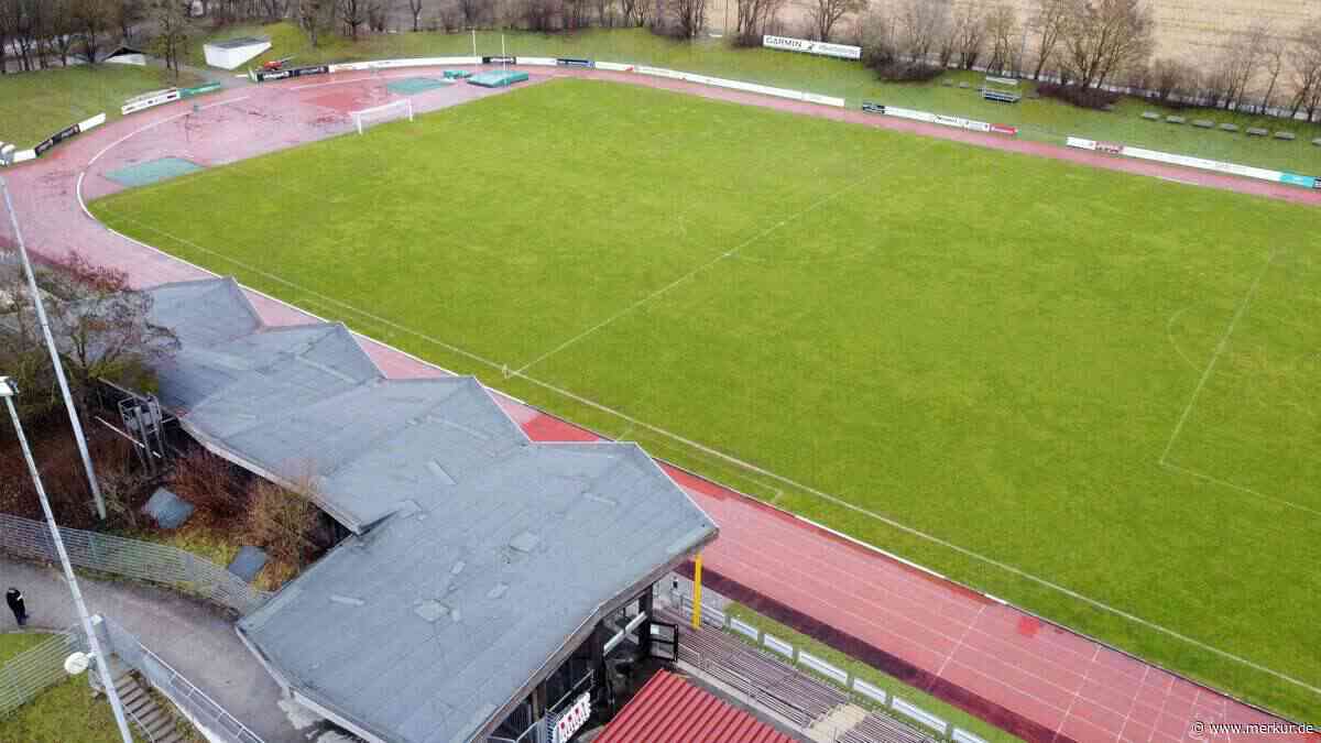 Stadionsanierung in Garching: Kosten explodieren auf 9 Millionen Euro – Stadtrat stinksauer