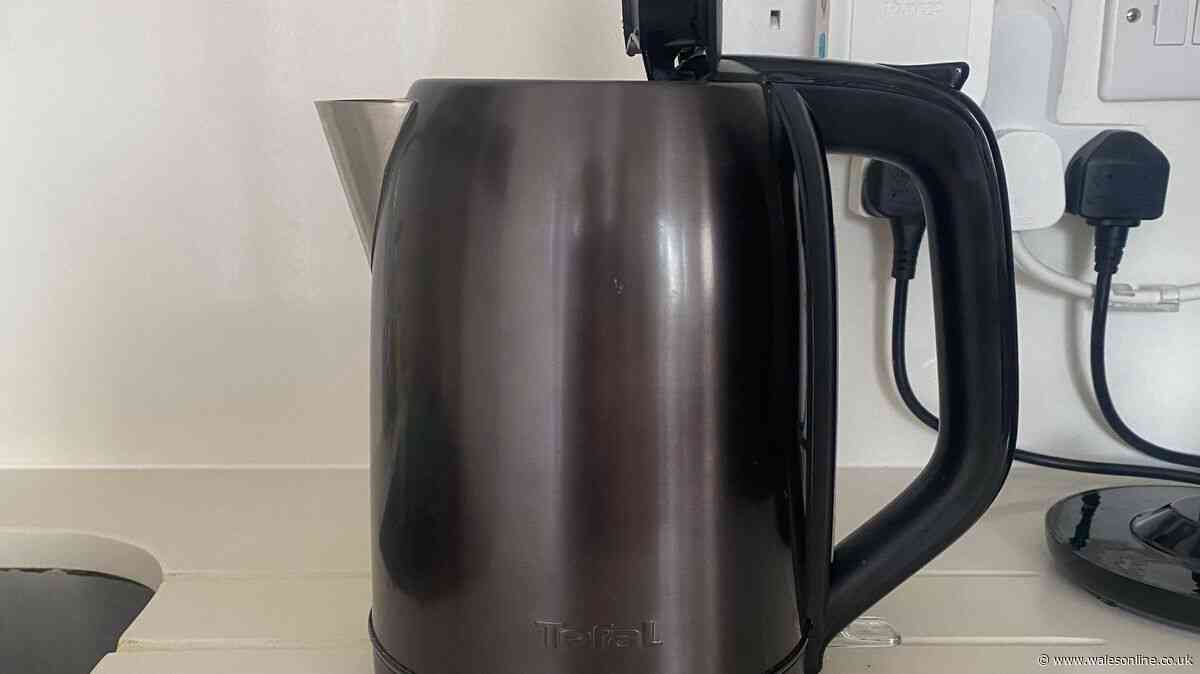 I removed limescale from kettle in seconds when 1 item was added to boiling water