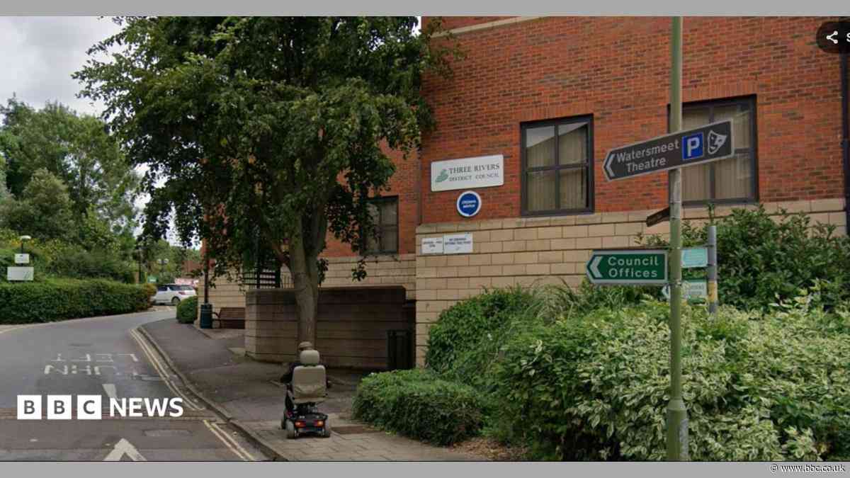 Council shake-up may be challenged, says authority