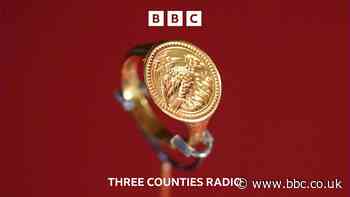 ‘Hugely rare’ Tudor ring found in Bedfordshire