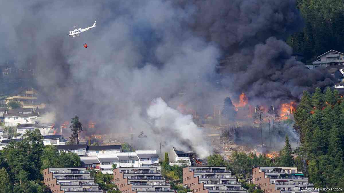 Honderden mensen geëvacueerd na verwoestende brand in Noorwegen