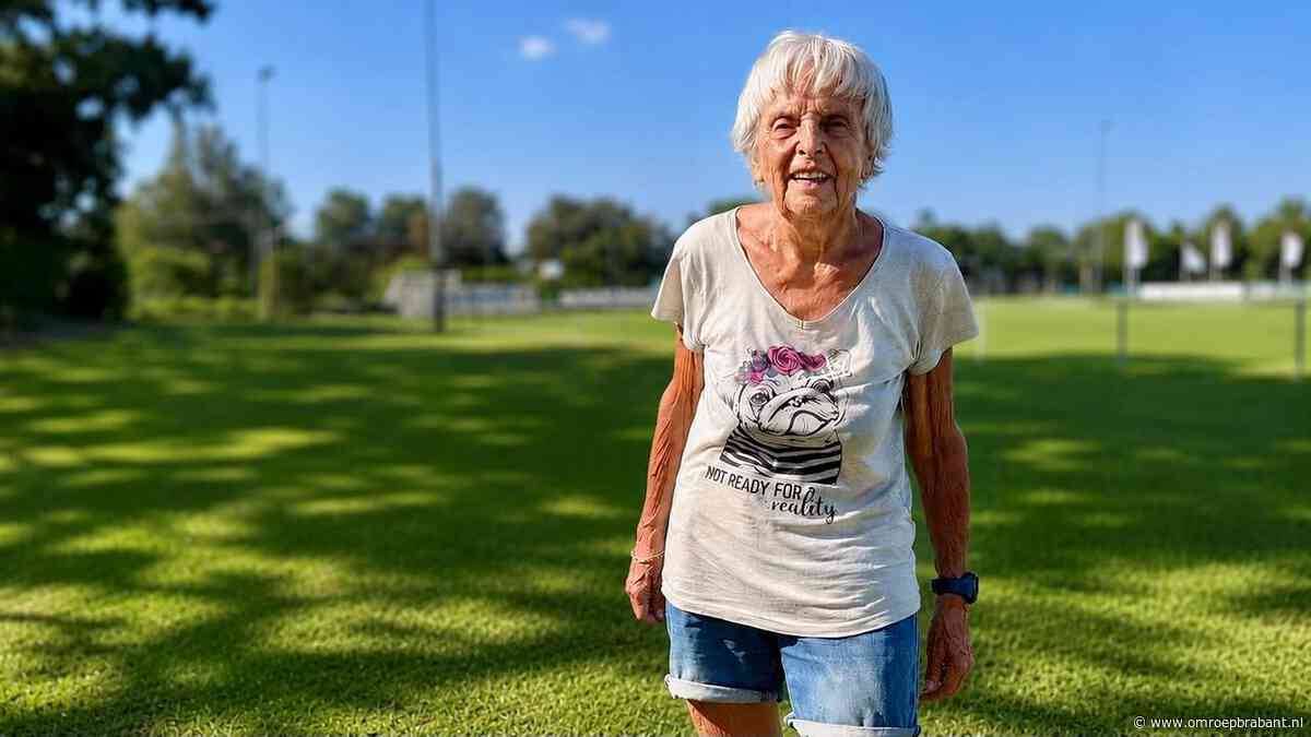 92 jaar en niet te stoppen: Blanche loopt opnieuw de Vierdaagse
