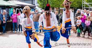Kunst op het plein brengt kunst en muziek naar Winkelcentrum Dieren