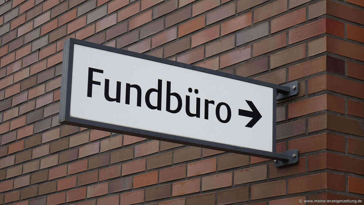 „Faszinierend, was Menschen alles verlieren“: Fundbüro-Leiterin über Schreckschusspistolen, Vorurteile und einen Trickbetrug