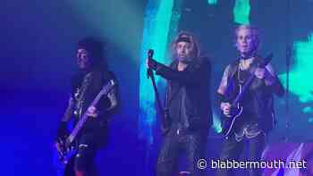 Watch: MÖTLEY CRÜE Officially Launches 'The Return Of Carnival Of Sins' Tour In Burgettstown