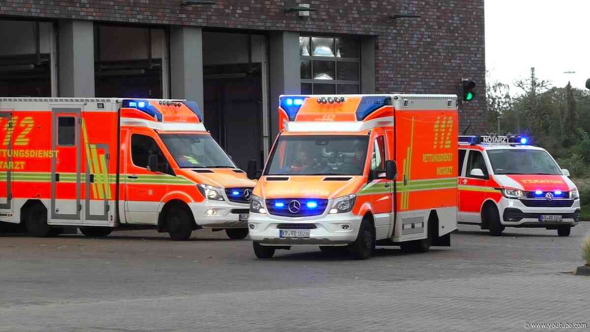 Feuerwehr und Rettungsdienst auf Einsatzfahrt in Krefeld  Hulpdiensten met Spoed onderweg in Krefeld