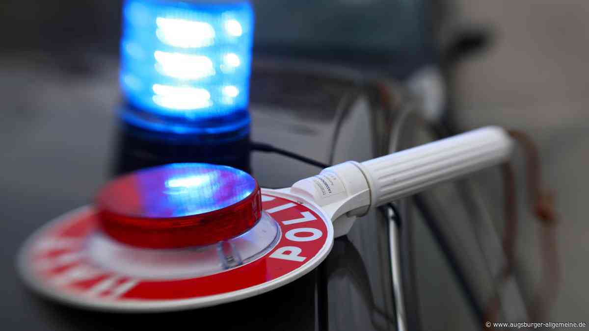 Nach tödlichem Unfall: Polizei erwischt Temposünder mit 180 km/h auf Unglücksstraße