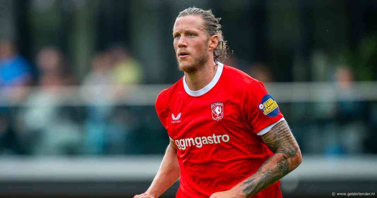 Wout Weghorst meteen trefzeker voor FC Twente in gelijkspel tegen Gent