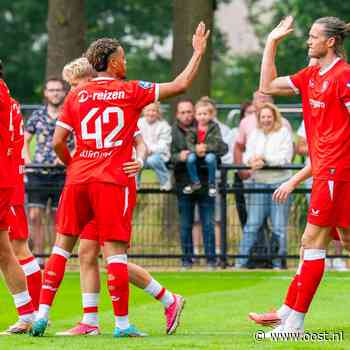 Weghorst scoort snel bij officieus debuut voor Twente tegen Gent, duel eindigt in 2-2
