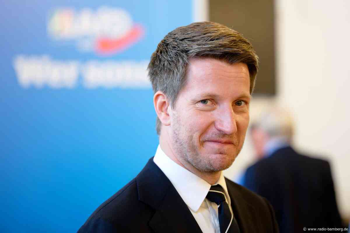 AfD-Landeschef setzt sich bei Parteitag in NRW durch