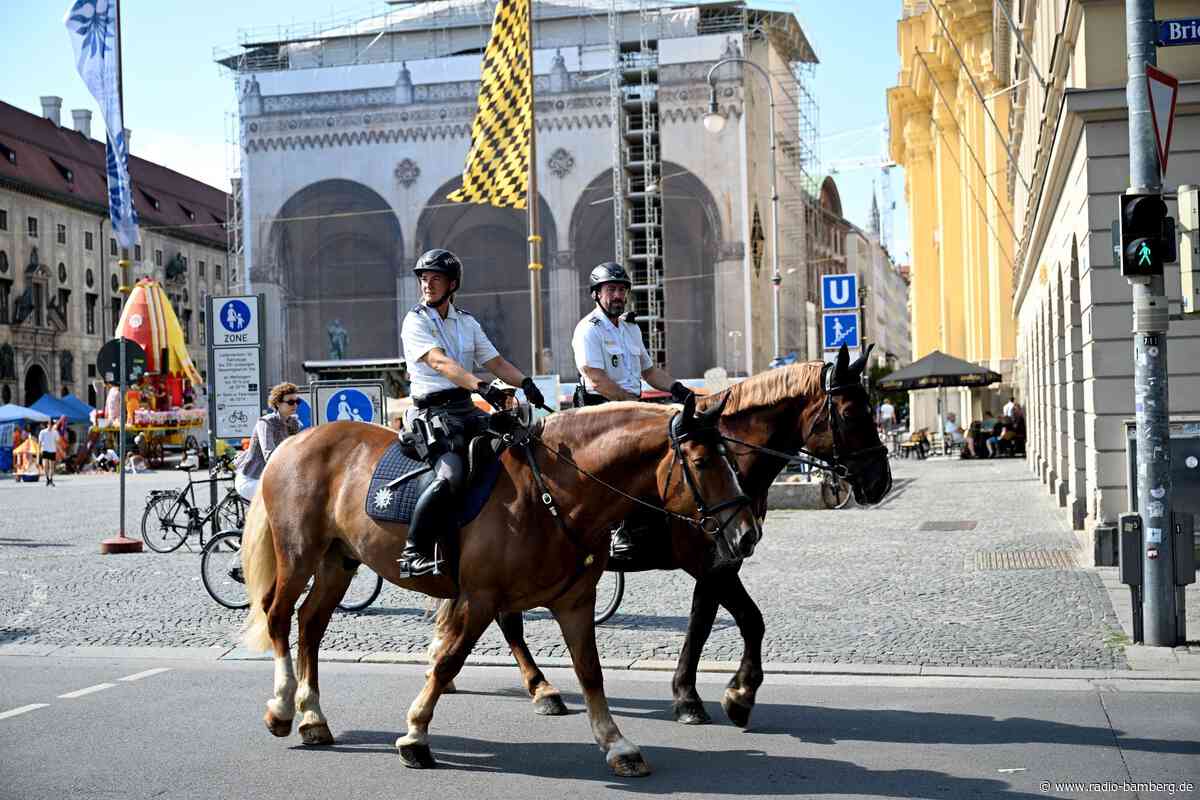 80 Jahre Polizei: Drohnenshow, Abseilaktion und Kaffee-Ape