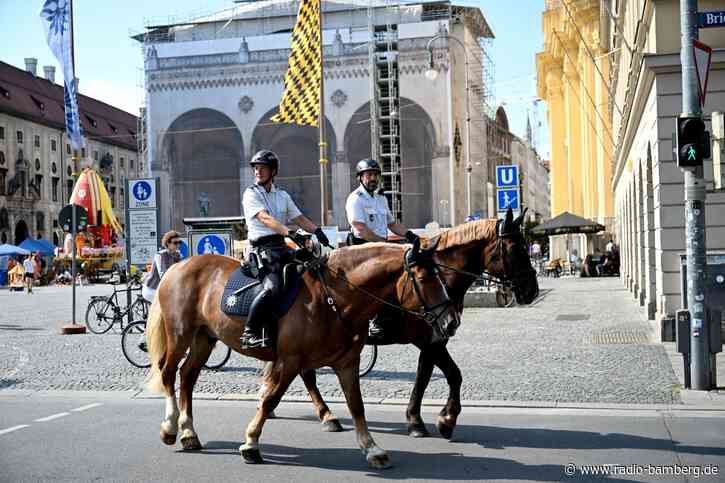 80 Jahre Polizei: Drohnenshow, Abseilaktion und Kaffee-Ape