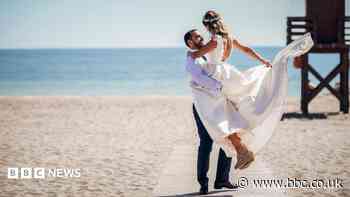 Couples free to marry at the beach or the pub under new plans