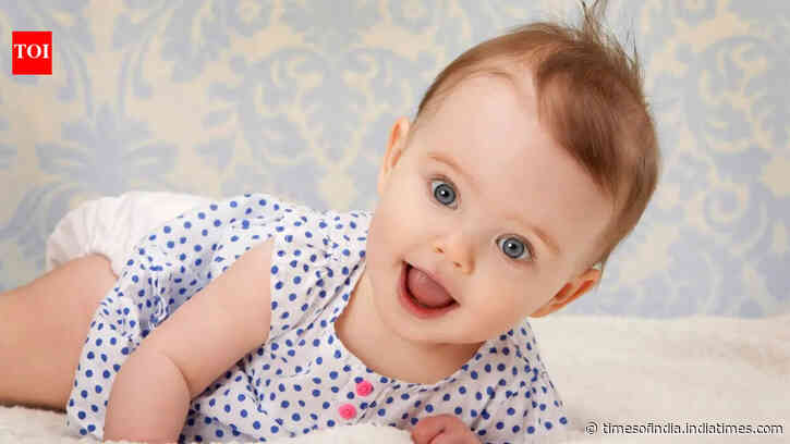 10 baby girl names inspired by wildflowers that bloom without anyone noticing