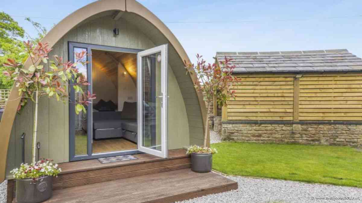 'Hot tub under the stars' in beautiful Yorkshire glamping pod near The Dales