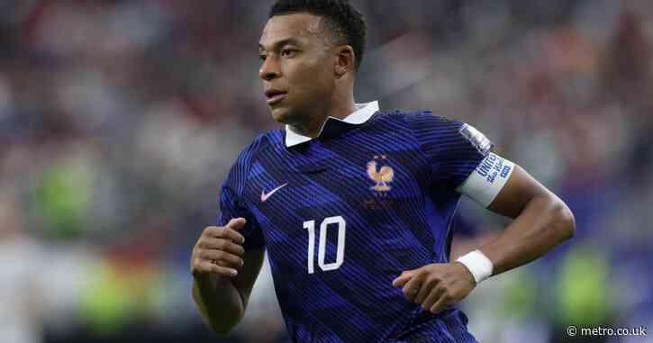 Do goals scored in the World Cup third-place play-off count towards the Golden Boot?