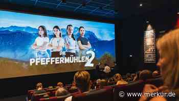 1600 Stunden Arbeit: Jugendrotkreuz feiert Premiere von „Die Pfeffermühlen 2"