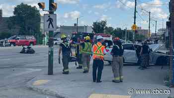 4 hospitalized after multi-vehicle crash on Main Street in Winnipeg's North End