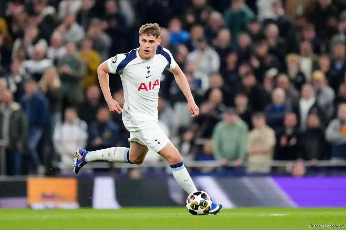 Report: Tottenham Hotspur to open talks over new deal for defender