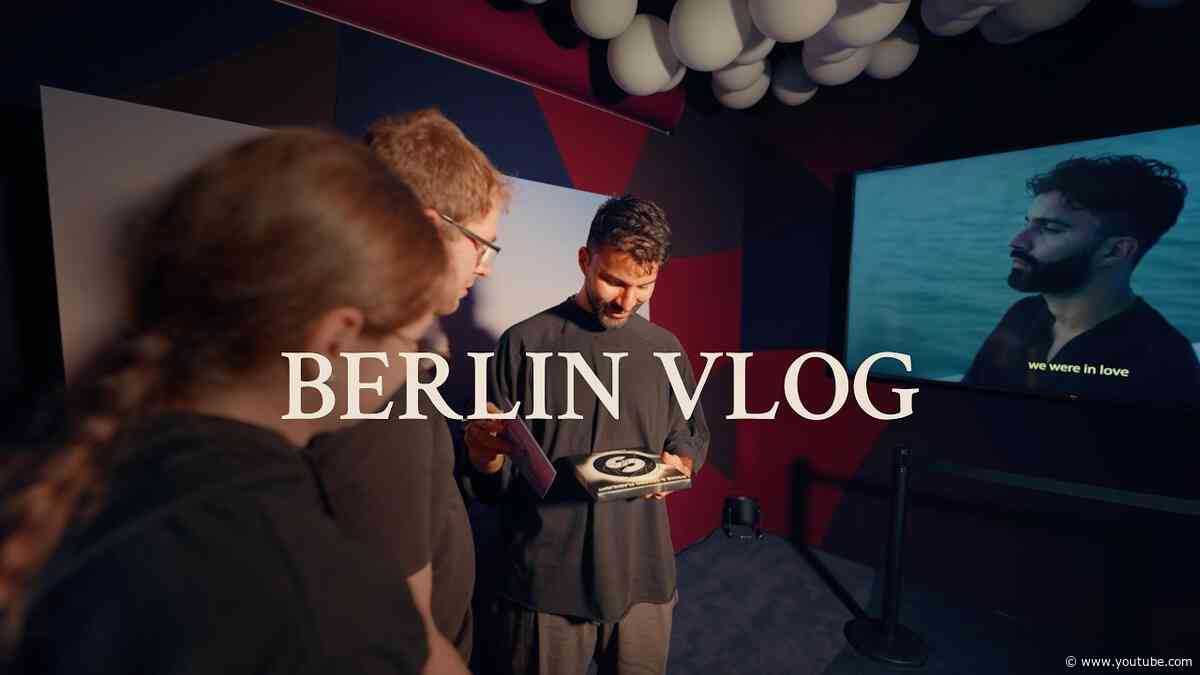 Held a secret show in Berlin (and had to sign 1400 albums)