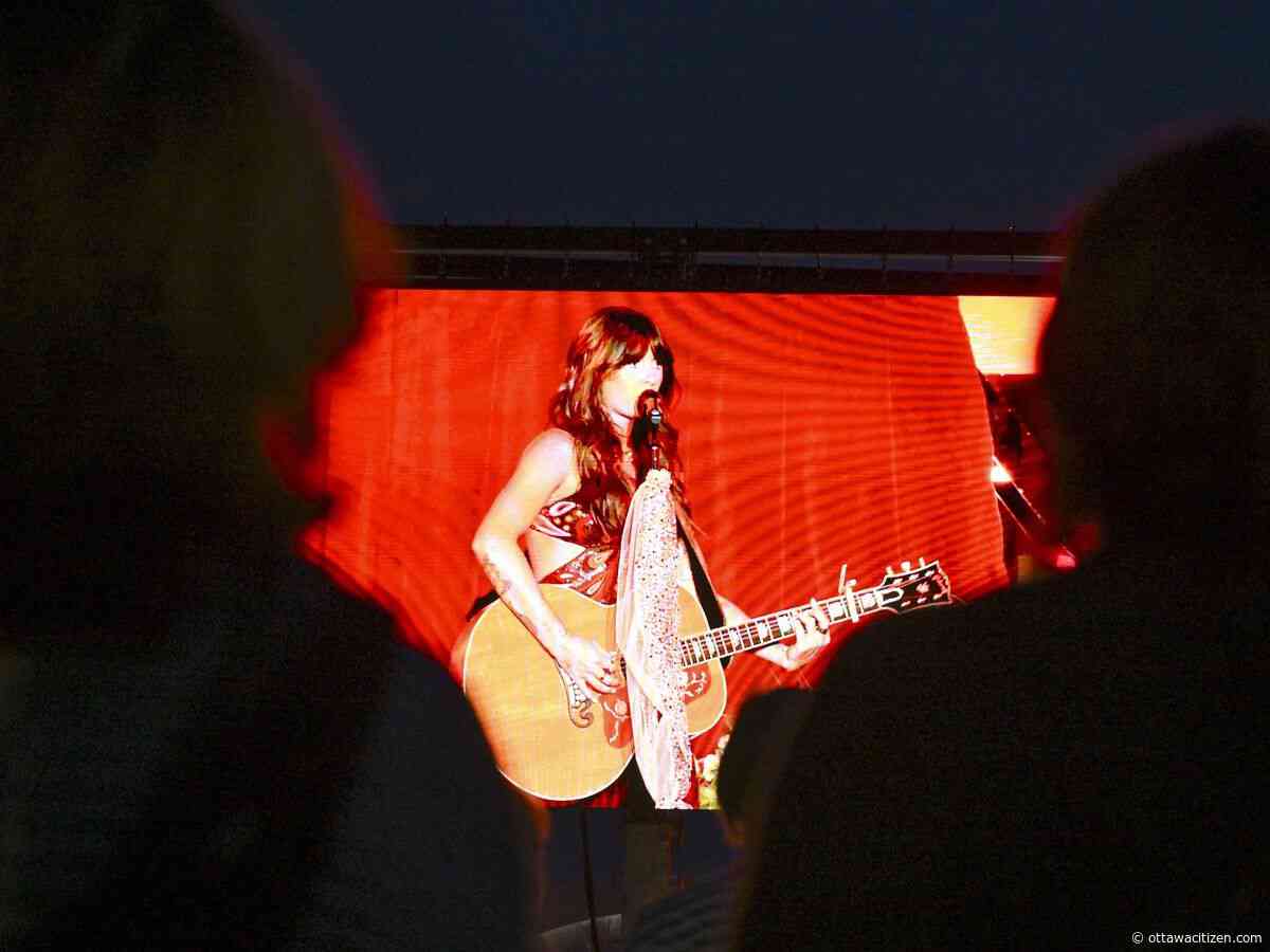 Ella Langley 'so grateful' for army of Ottawa fans at Bluesfest