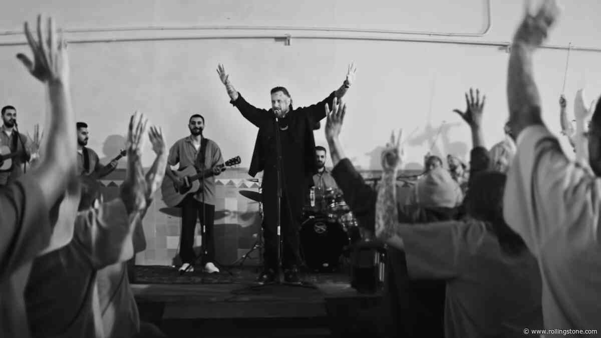 Jelly Roll Goes to San Quentin for New Video ‘Hands Up’