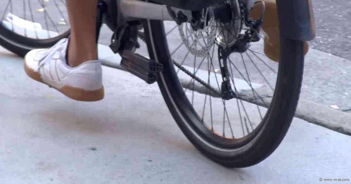 Person riding e-bike on Apex Peakway hit, police look for rider