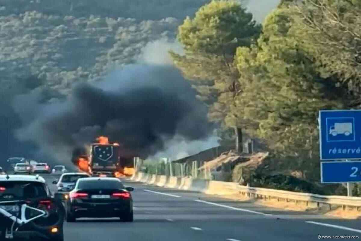 Un véhicule en feu sur l’autoroute A8 perturbe la circulation en direction de l’Italie