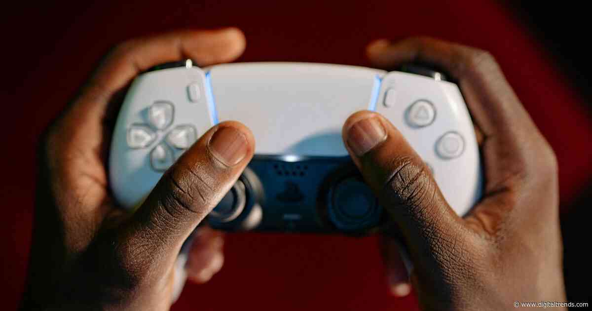 Imagine a DualSense controller with a detachable touchscreen — that’s Sony’s latest idea