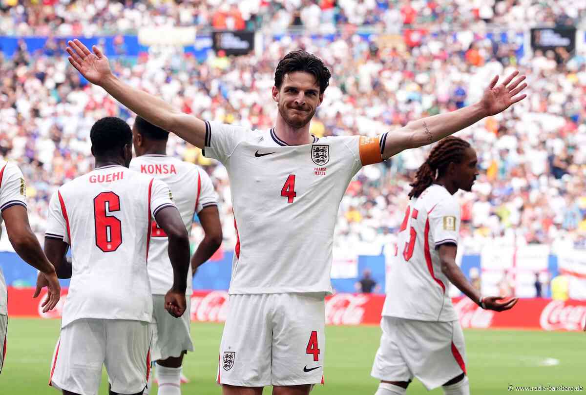 Buhrufe und Spektakel: Tuchel wird mit England Dritter