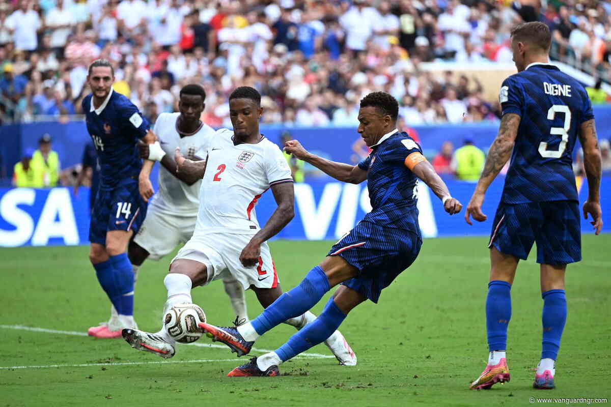 England beat France 6-4 in World Cup third-place playoff