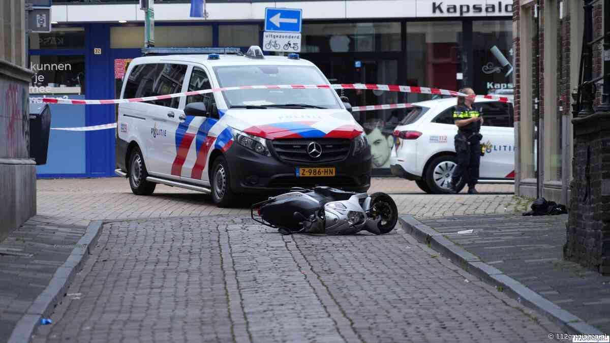 Man zwaargewond na val met scooter tijdens politie achtervolging in Groningen