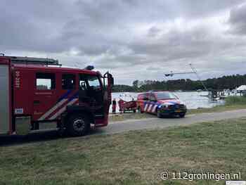 Persoon te water in Veendam, hulpdiensten rukken uit