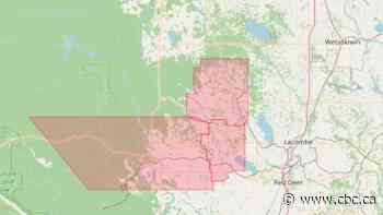 Red tornado warning expanded to 3 central Alberta counties