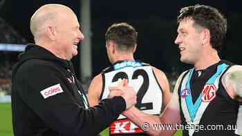 Hinkley makes his move in coaching race