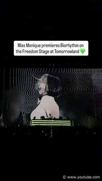 Miss Monique brings her Biorhythm show to the Freedom Stage #tomorrowland #missmonique