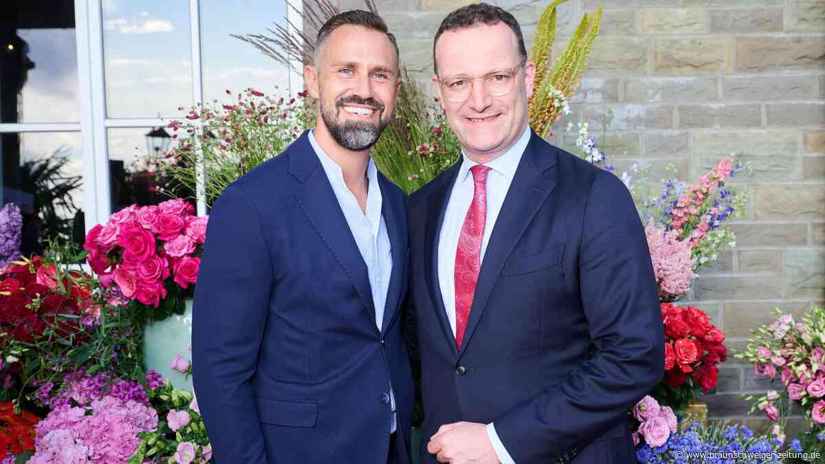Jens Spahn: Wer ist die biologische Mutter von Baby Georg?