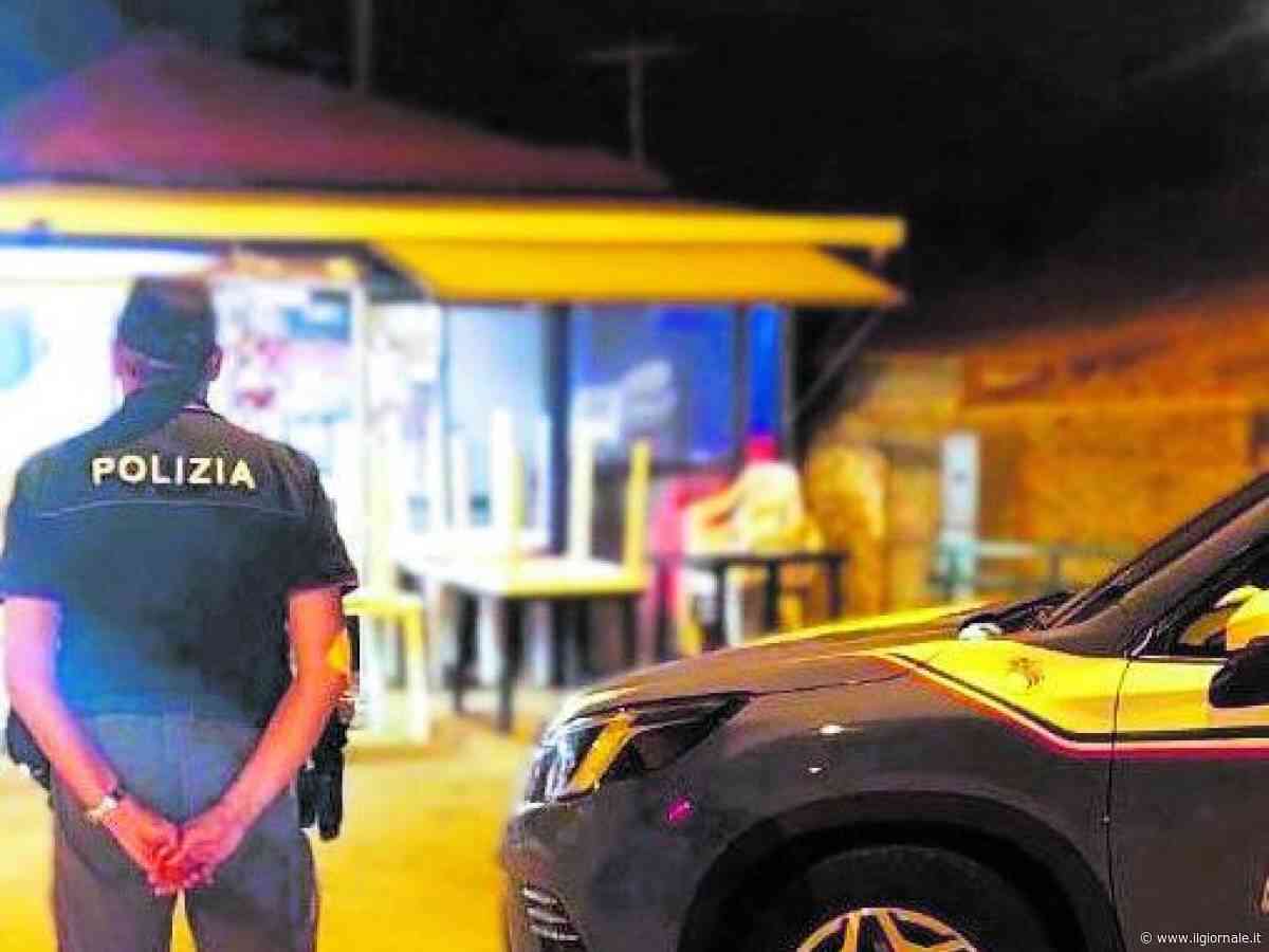 Blitz in stazioni, aeroporti e bus: fermati in 34 col coltello in tasca